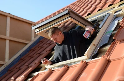 Pose de fenêtres de toit Velux à Eyrein